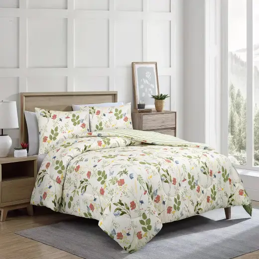 Macy's Wispy Floral 3-Piece Comforter Set: Is This $24 Deal Actually Worth It? article